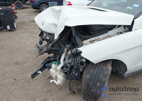 2013 Mercedes-Benz Ml 350 z USA, uszkodzony, nr VIN 4JGDA5JB5DA247215